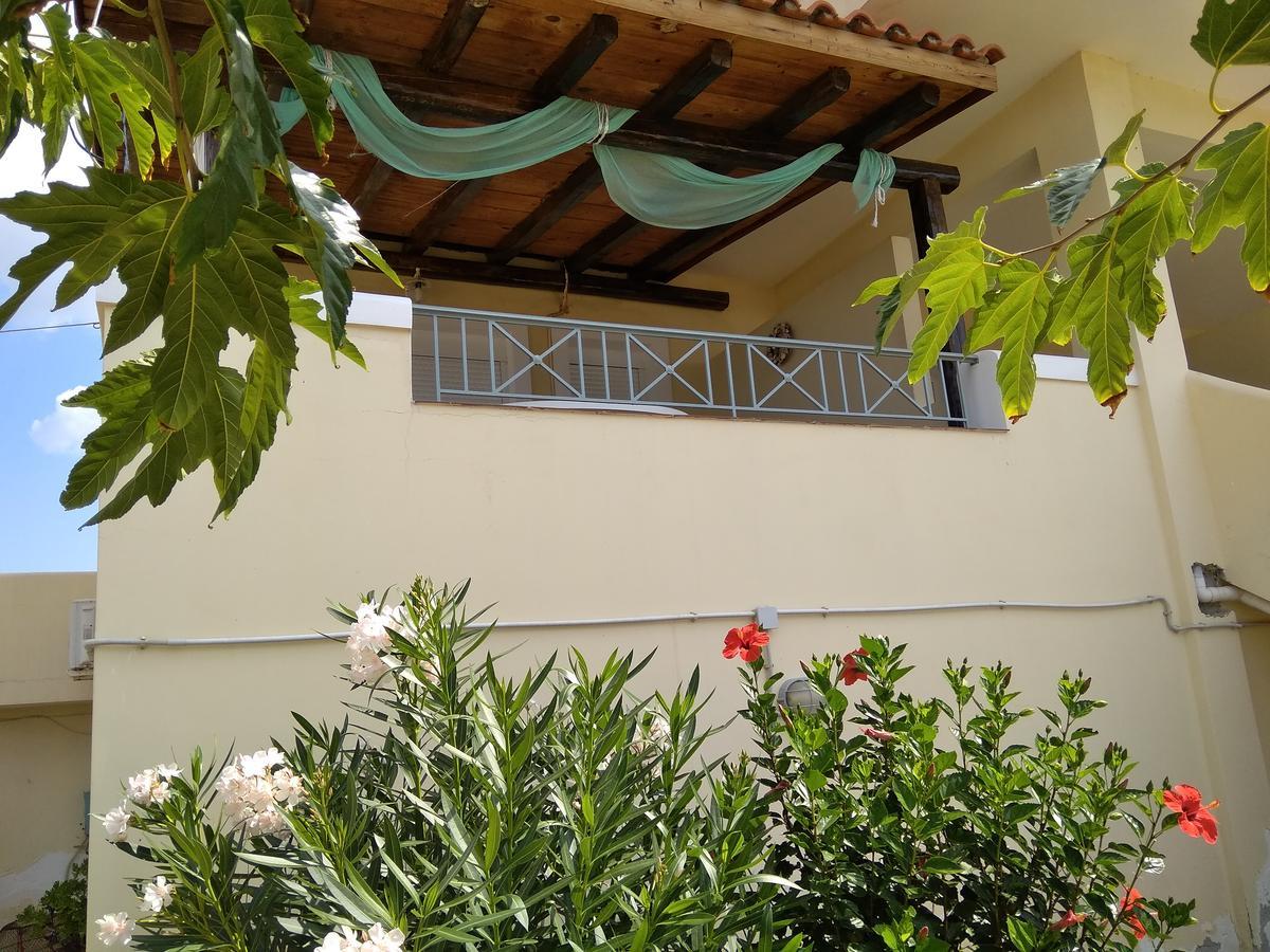 Appartement Ktima Develekou à Pigadhia  Extérieur photo